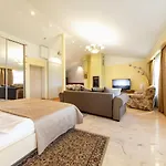 Daugavaluxapartments Free Parking * 里加