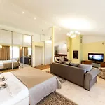 Daugavaluxapartments Free Parking 里加
